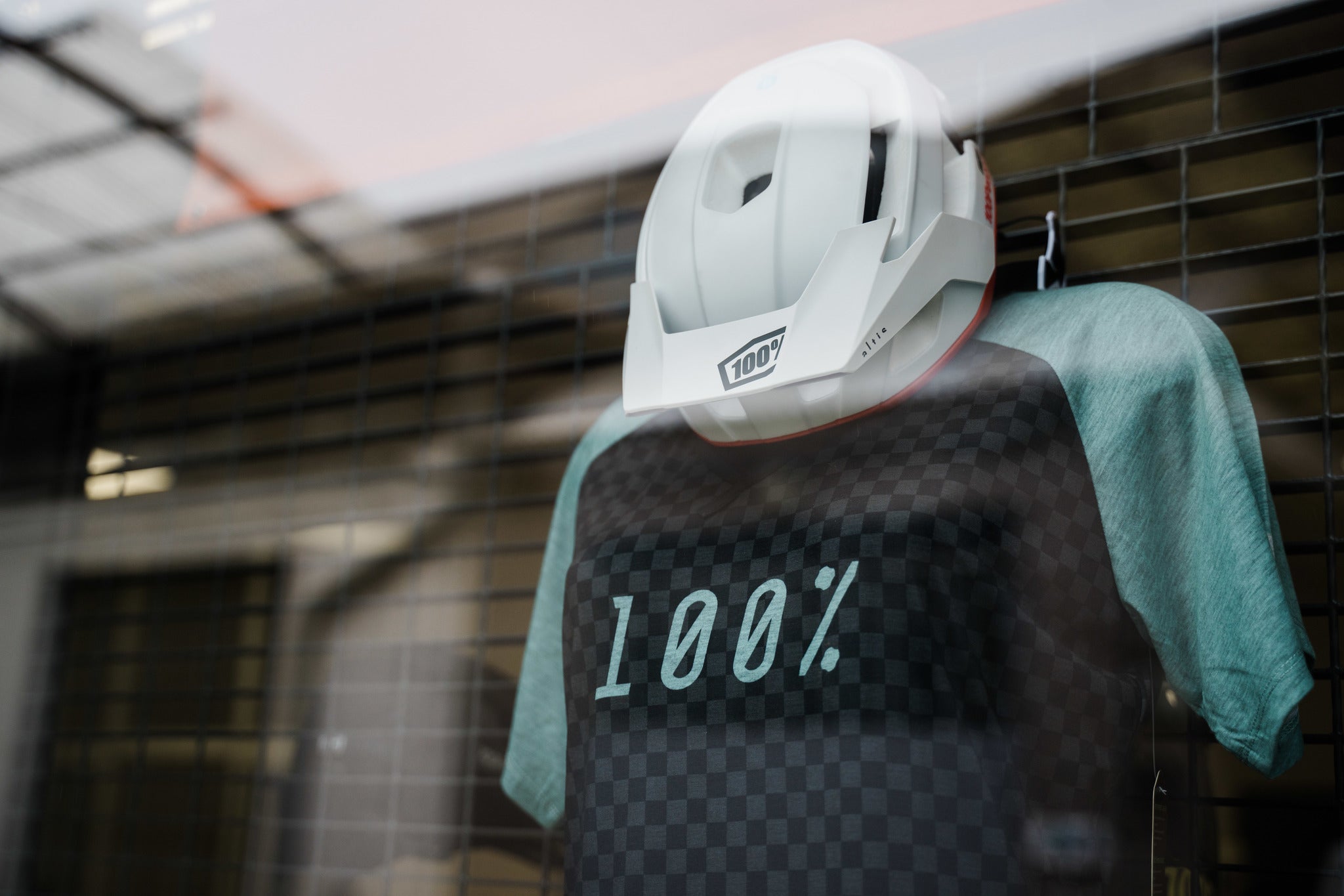 ciclicarebo store abbigliamento tecnico e casco bici 100%