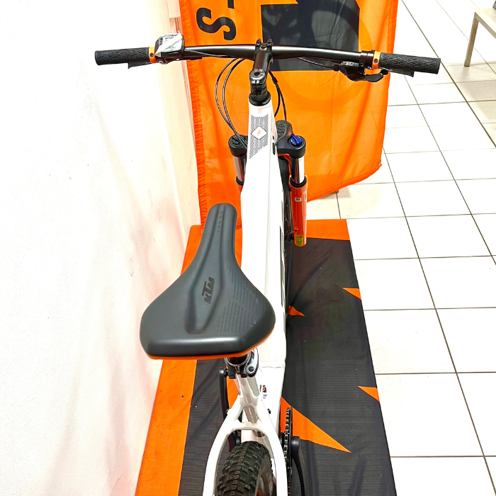 KTM Macina Race 292